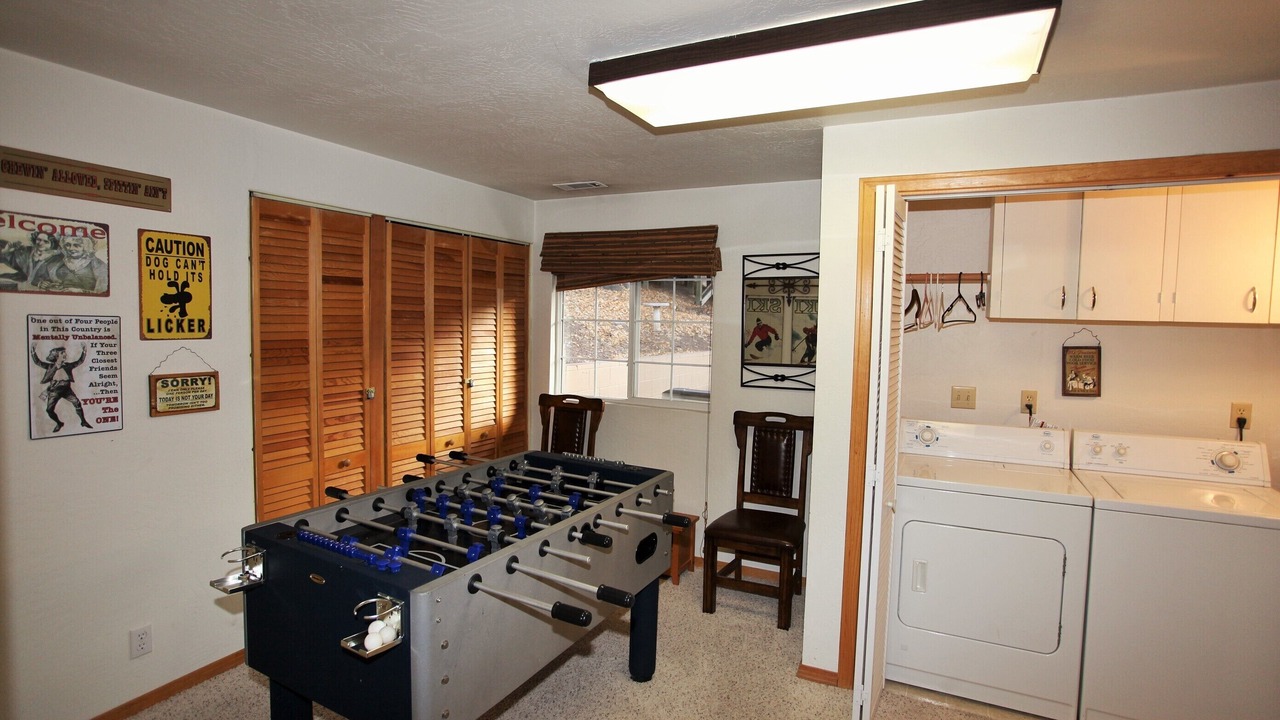 Photo of Bedroom in Upper Moonridge