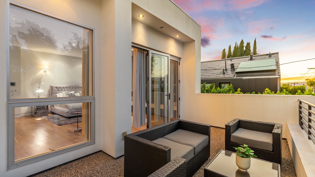 Photo of Outdoor in La Brea