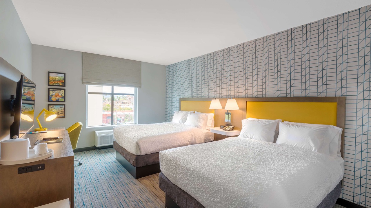 Photo of Bedroom in Downtown Riverside