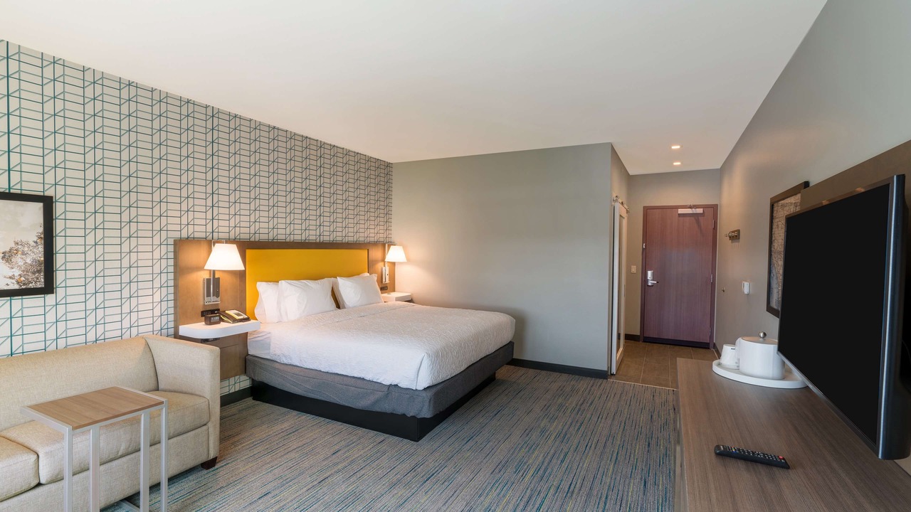 Photo of Bedroom in Downtown Riverside