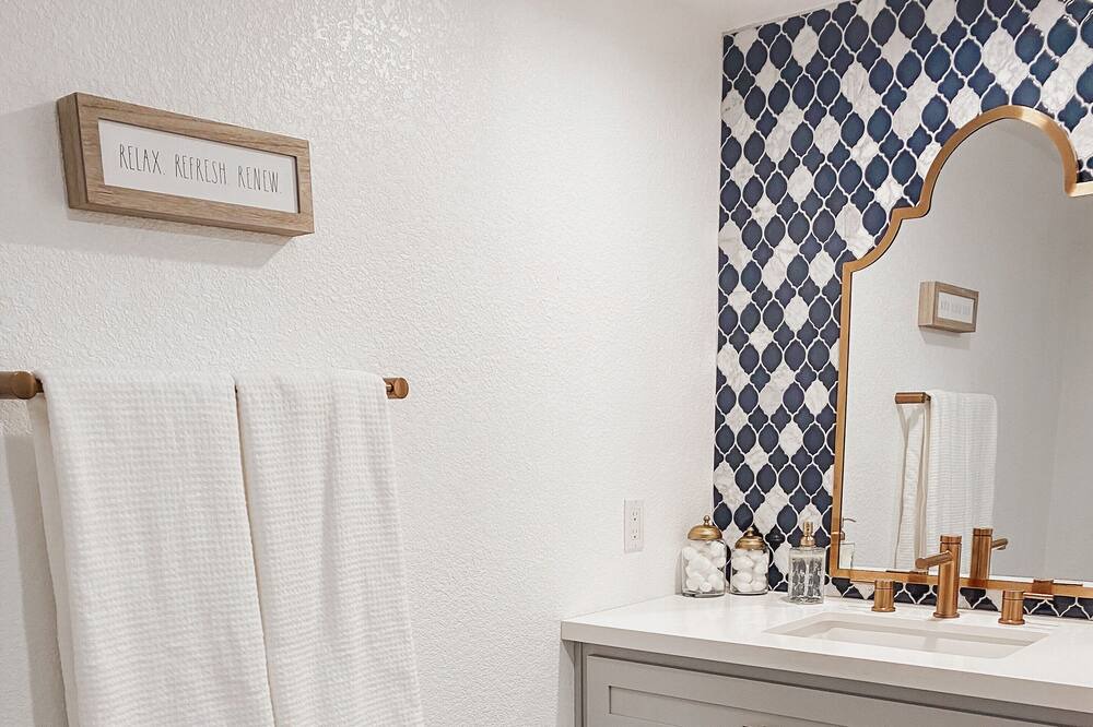 Photo of Bathroom in Needles