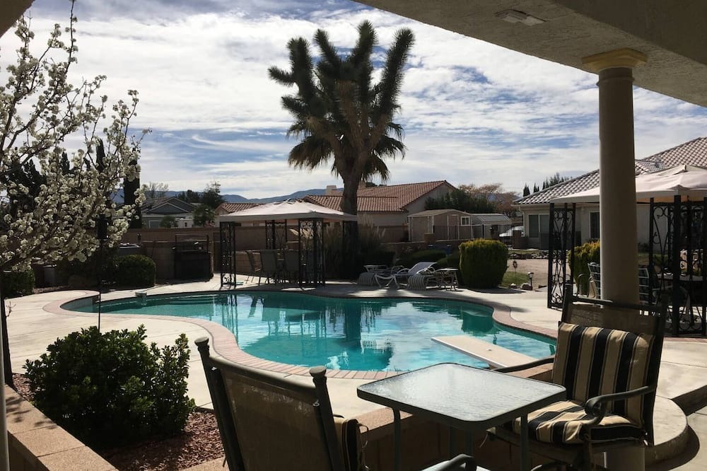 Photo of Outdoor in Lancaster