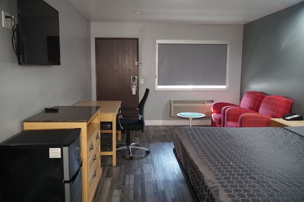 Photo of Bedroom in Baldwin Park
