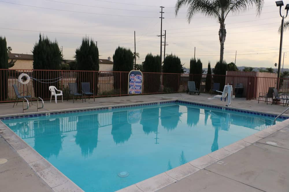 Photo of Outdoor in Baldwin Park