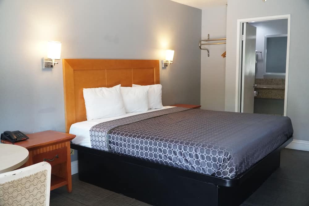 Photo of Bedroom in Baldwin Park