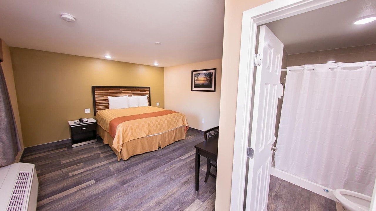 Photo of Bedroom in Westmont