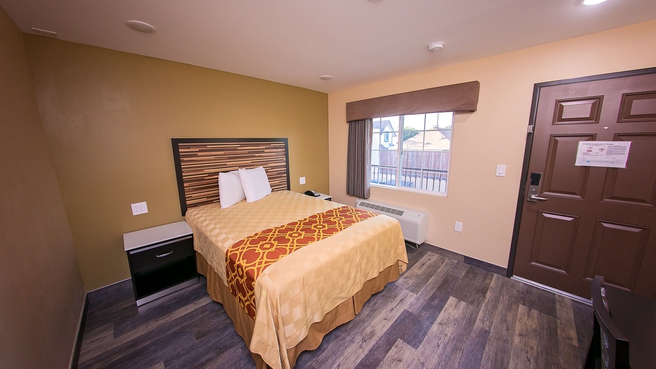 Photo of Bedroom in Westmont