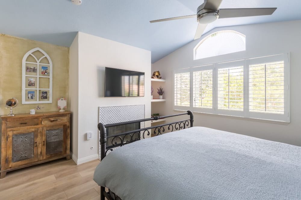 Photo of Bedroom in Loma Linda