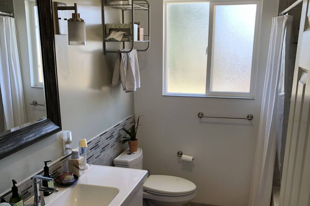 Photo of Bathroom in Seaside