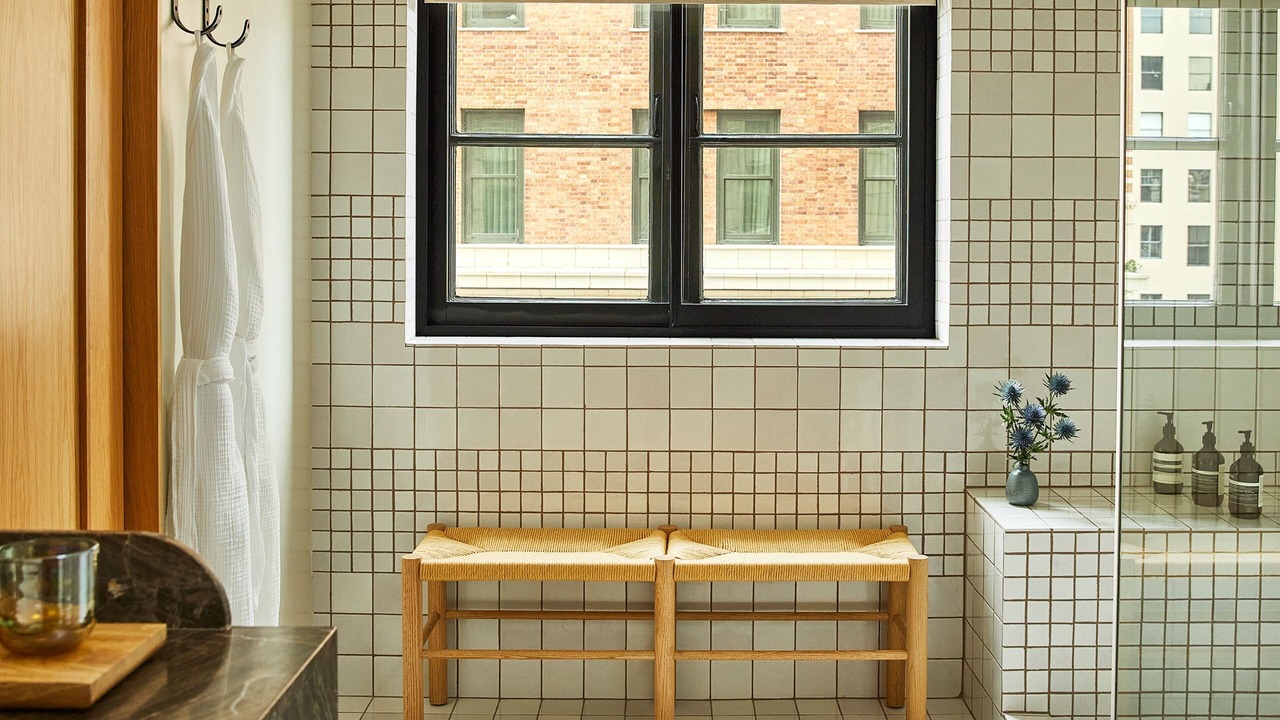 Photo of Bathroom in Downtown Los Angeles