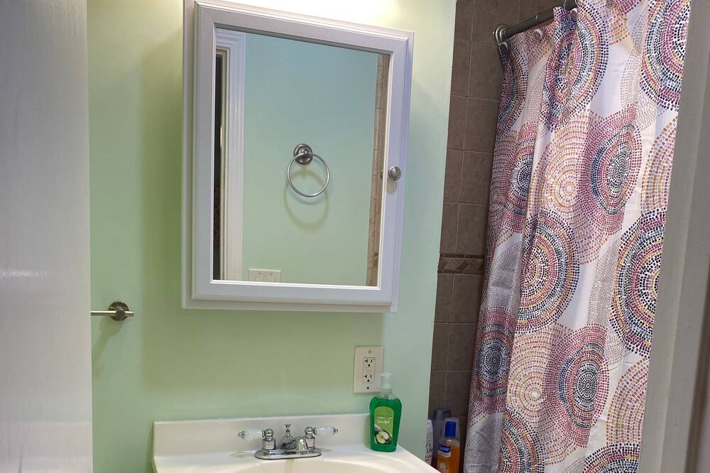 Photo of Bathroom in Altadena