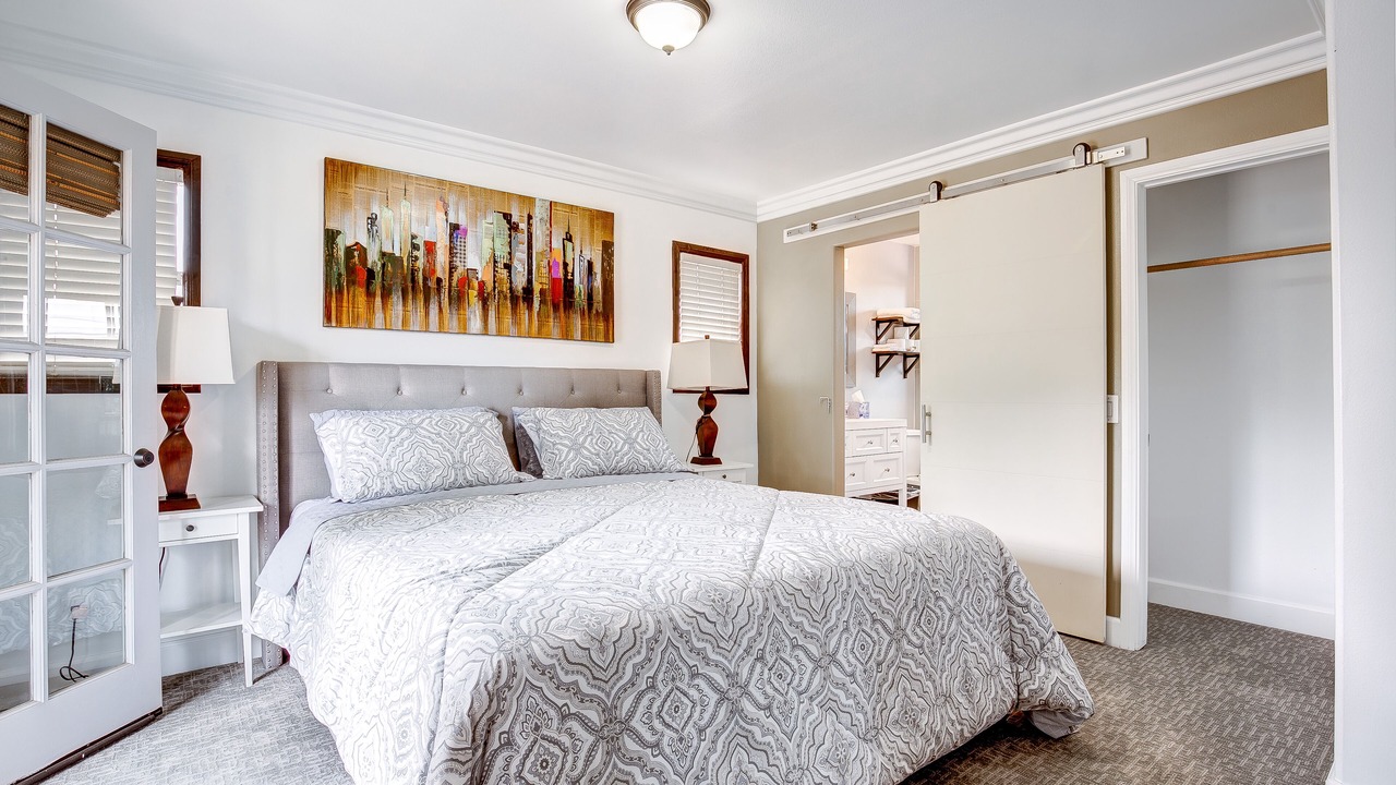 Photo of Bedroom in Riverview West
