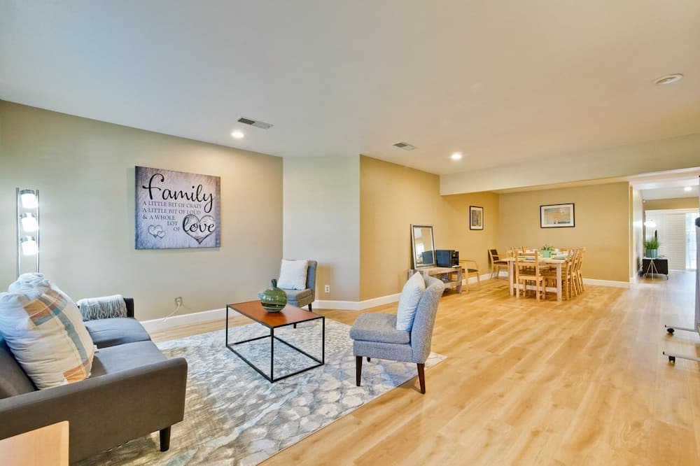 Photo of Livingroom in Berryessa