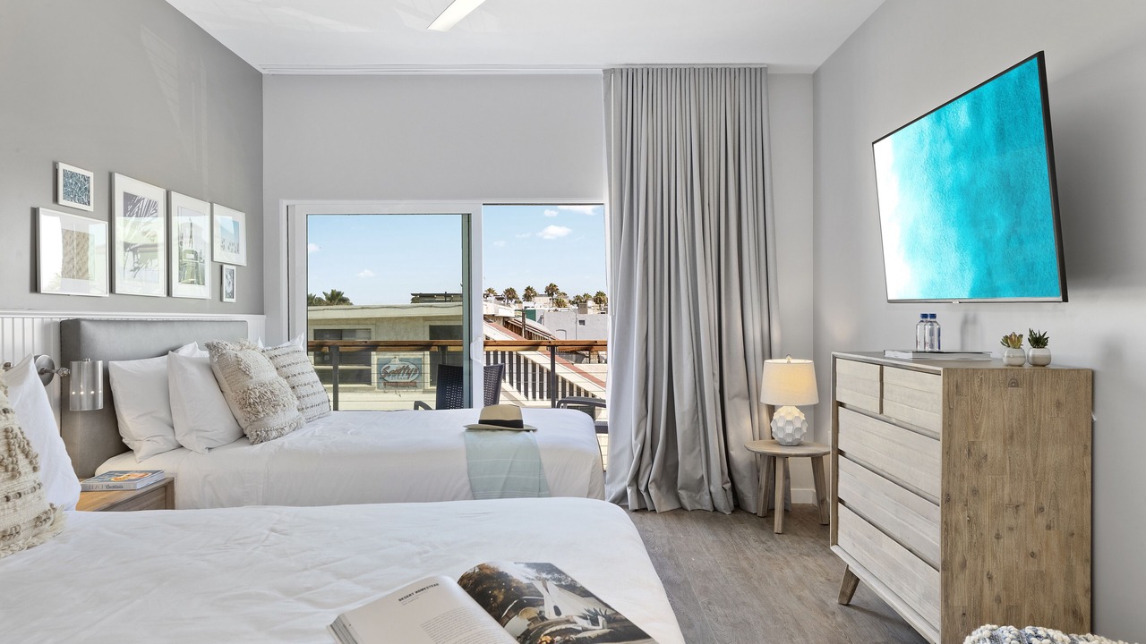 Photo of Patio Balcony in Hermosa Beach