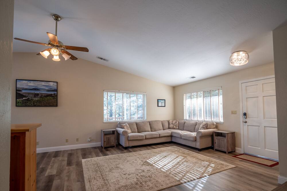 Photo of Bedroom in Lakehead