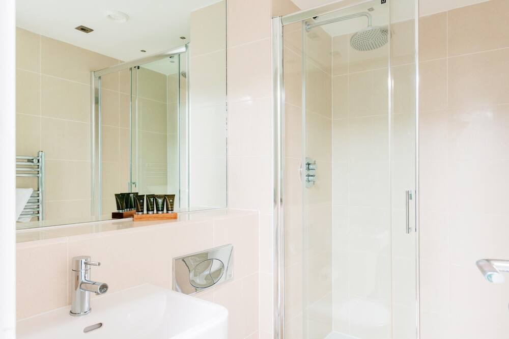 Photo of Bathroom in Newquay City Centre