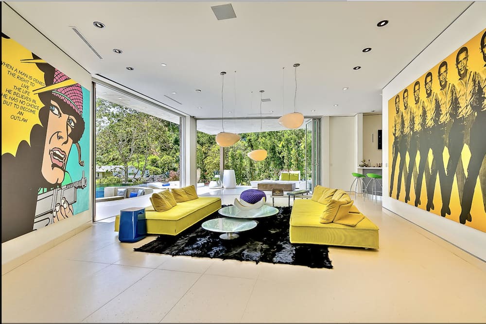 Photo of Livingroom in Bel Air