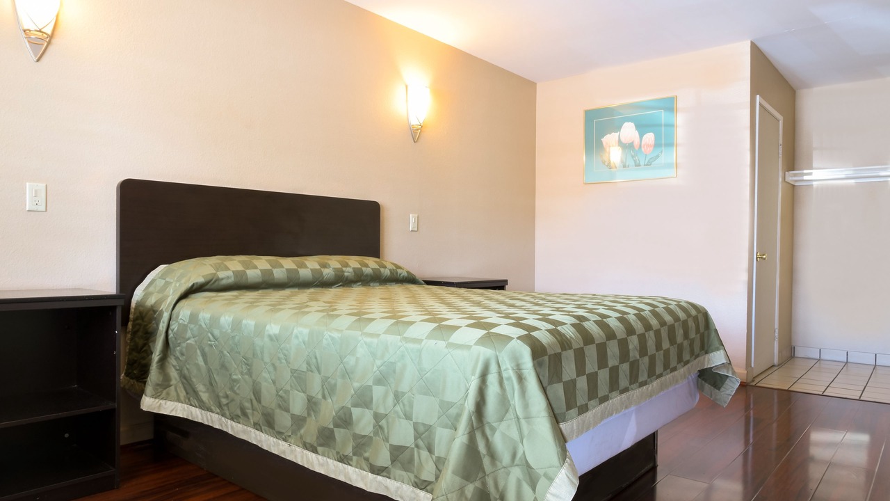 Photo of Bedroom in Walnut Valley
