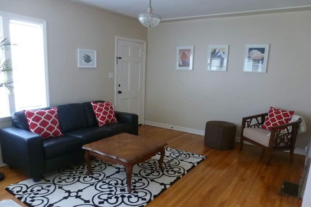 Photo of Livingroom in Northeast