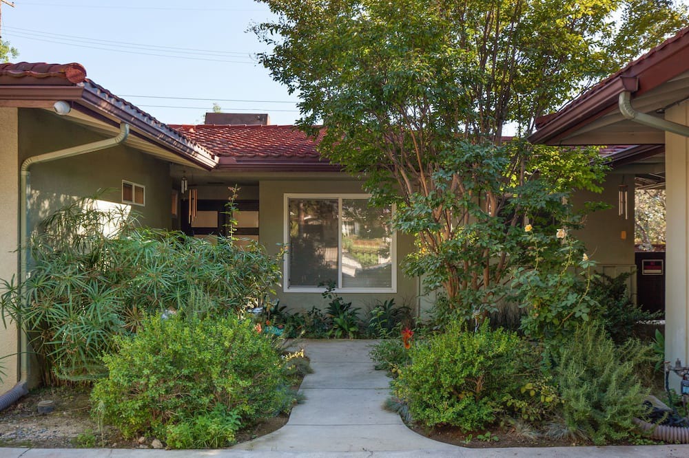 Photo of Outdoor in Altadena