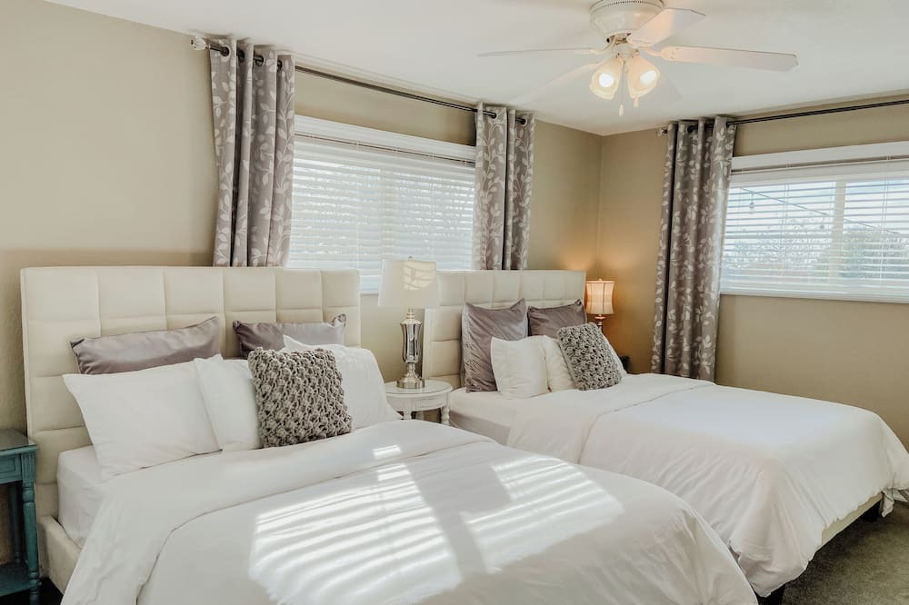 Photo of Bedroom in Calimesa