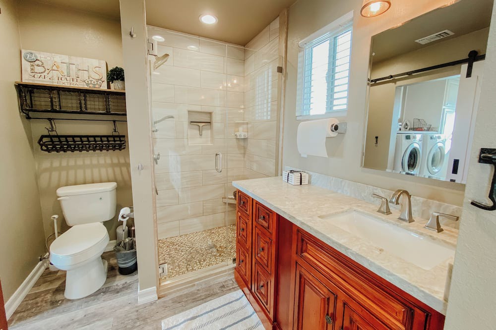 Photo of Bathroom in Calimesa