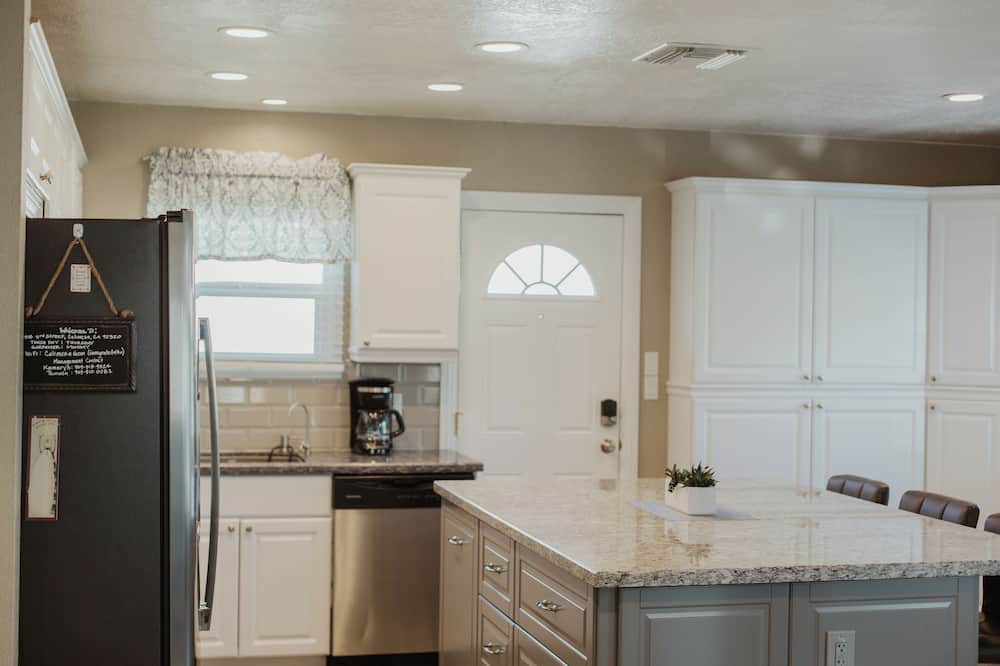 Photo of Kitchen in Calimesa