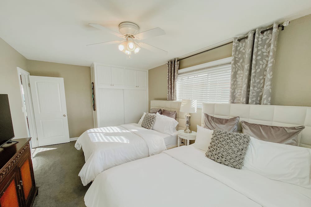 Photo of Bedroom in Calimesa