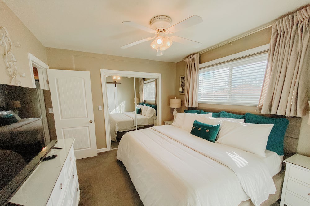 Photo of Bedroom in Calimesa