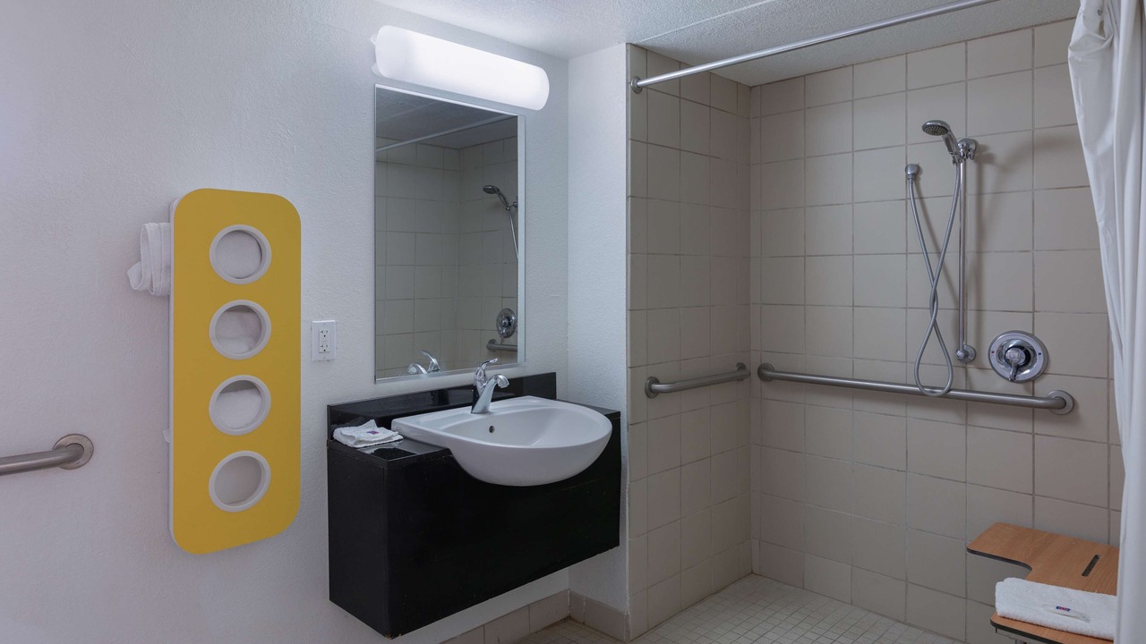 Photo of Bathroom in Barstow