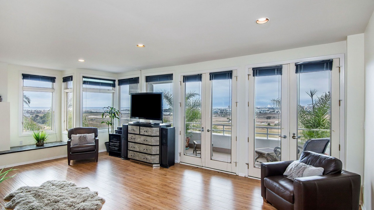 Photo of Livingroom in Playa Del Rey