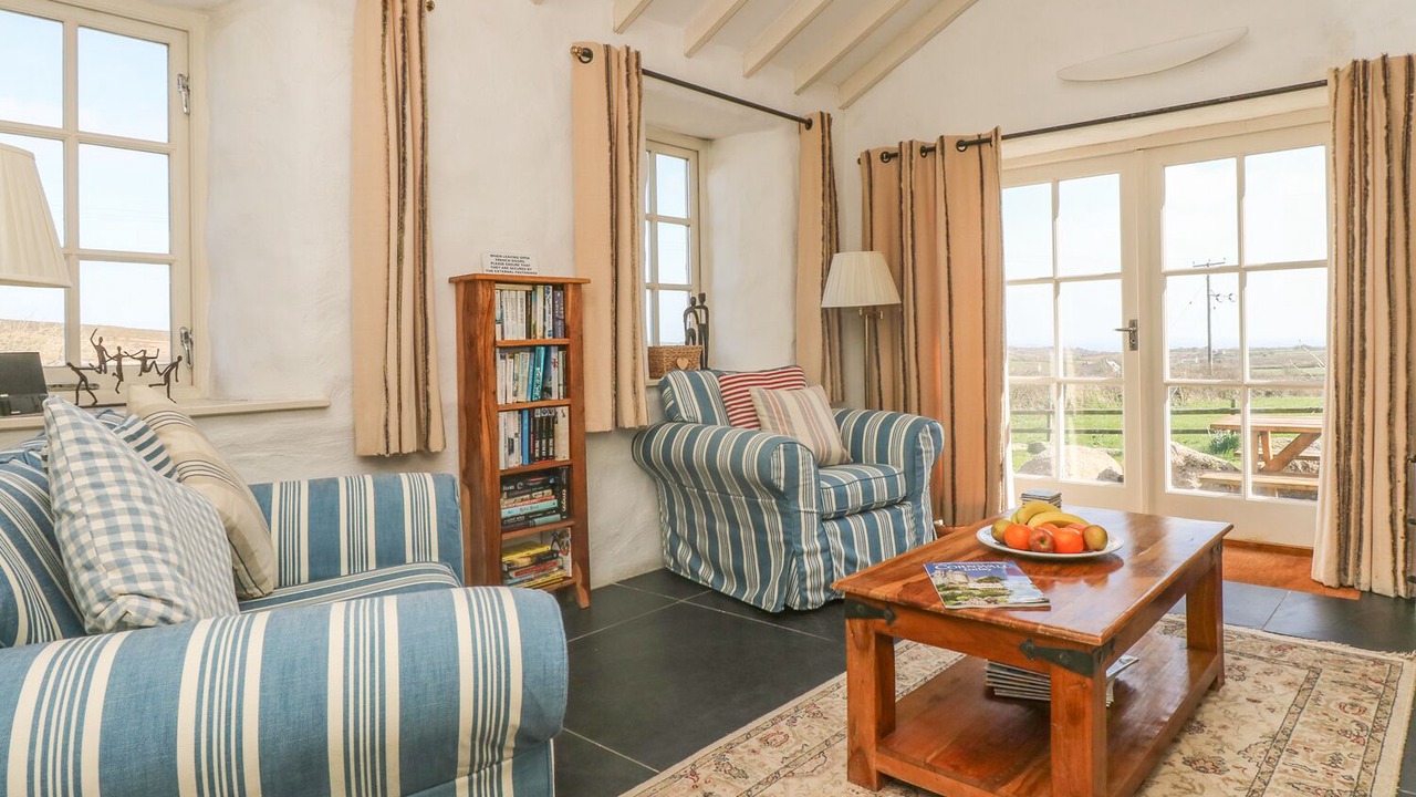 Photo of Livingroom in New Mill
