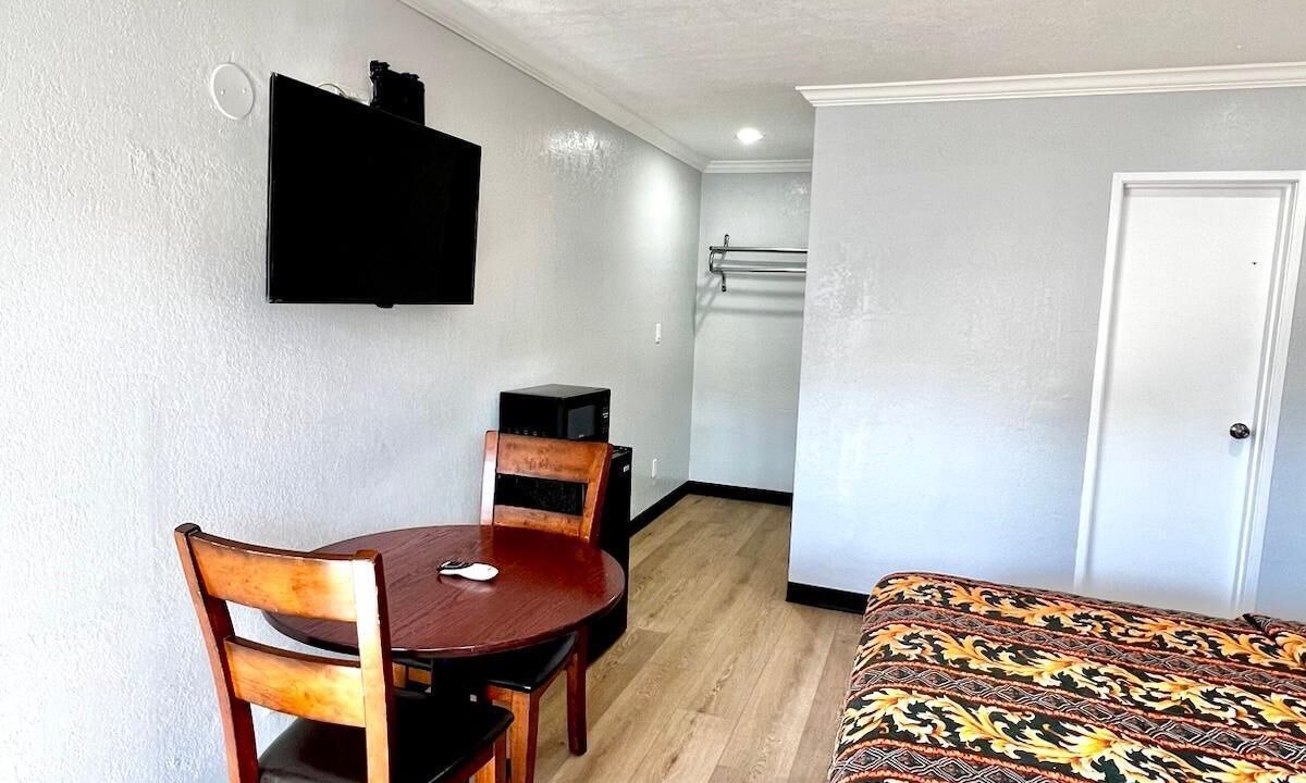 Photo of Bedroom in El Monte