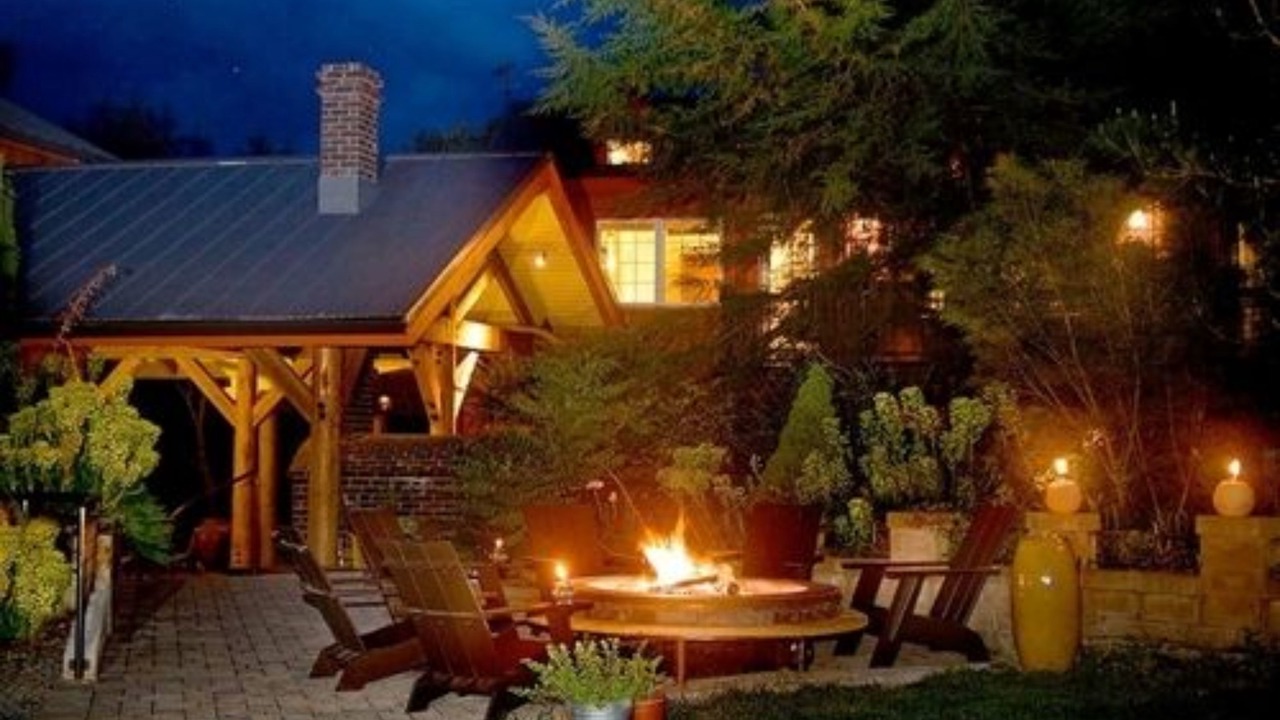 Photo of Outdoor in Jayhawk