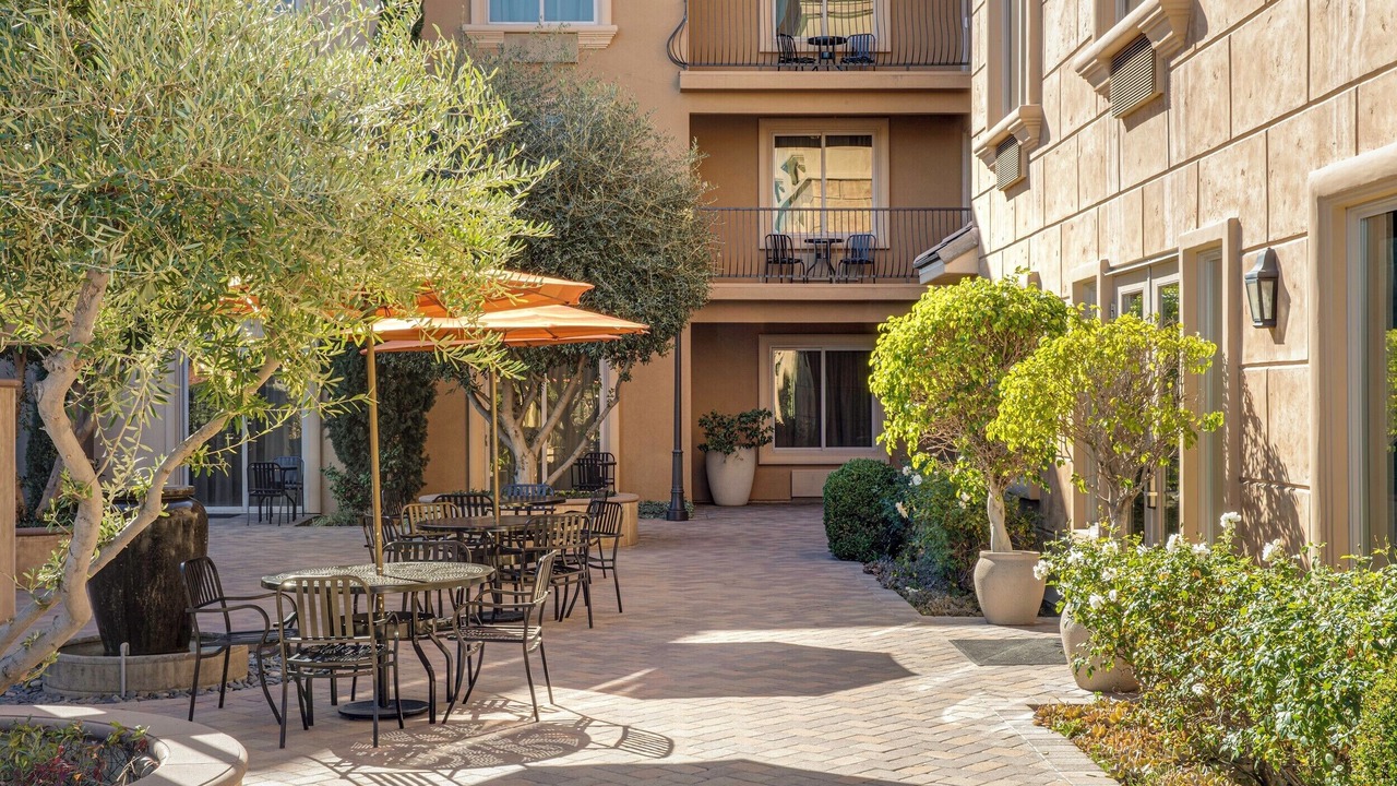 Photo of Outdoor in Los Serranos