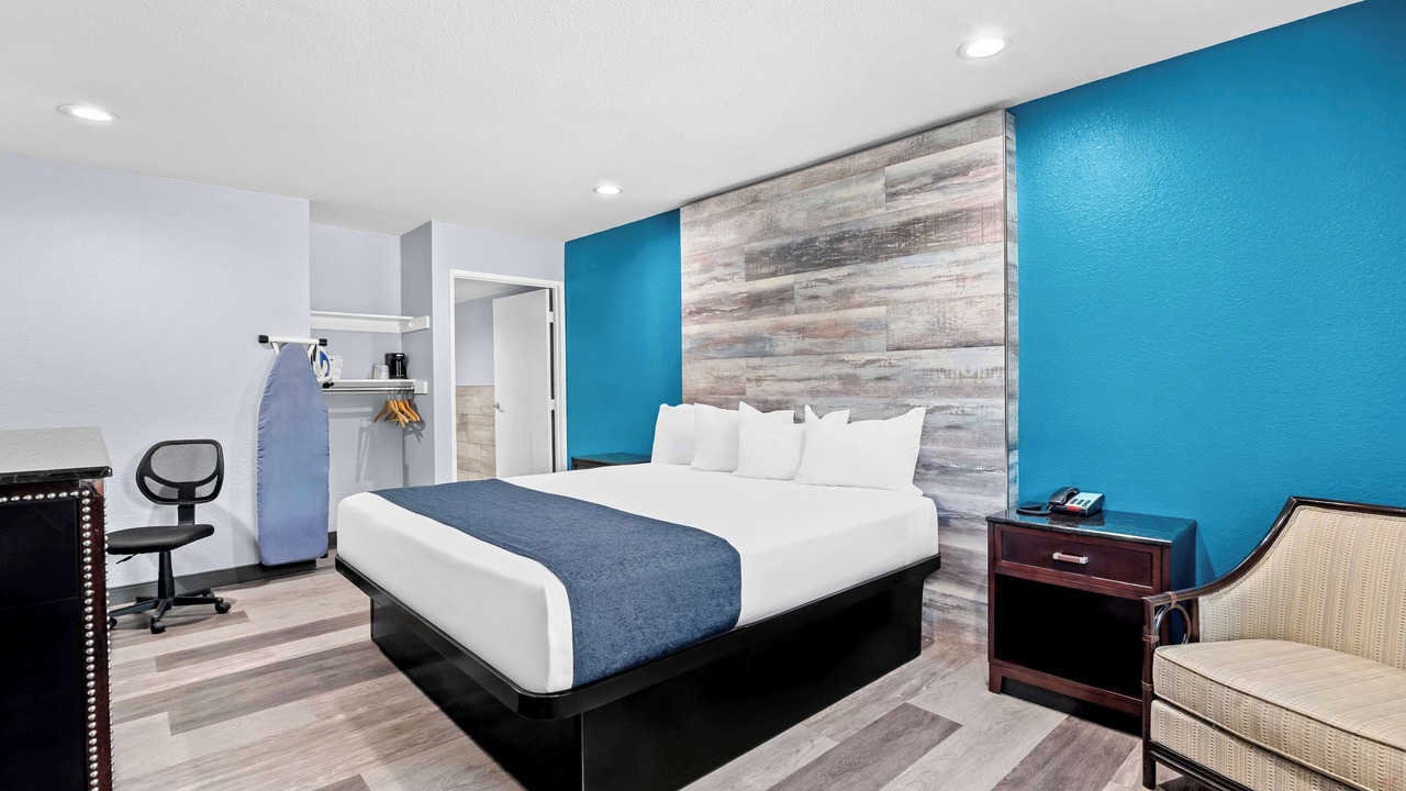 Photo of Bedroom in Buena Park