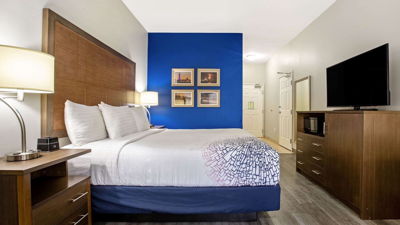 Photo of Bedroom in Harbor