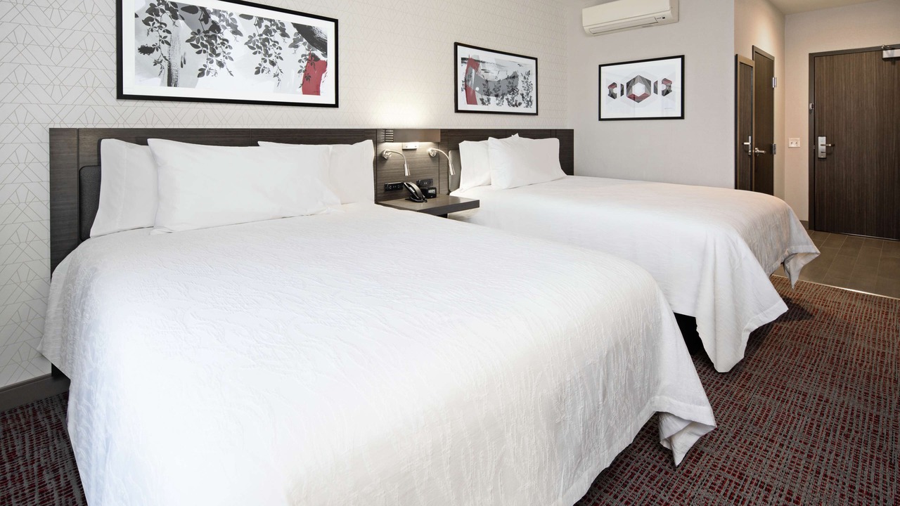 Photo of Bedroom in Lake Forest