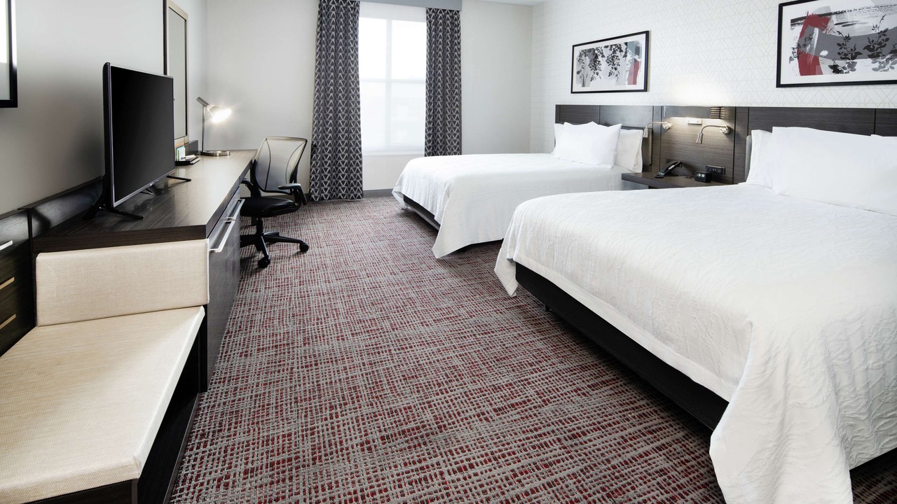 Photo of Bedroom in Lake Forest