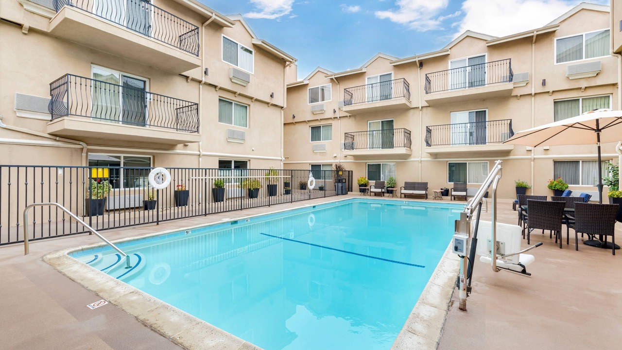 Photo of Outdoor in Hawthorne