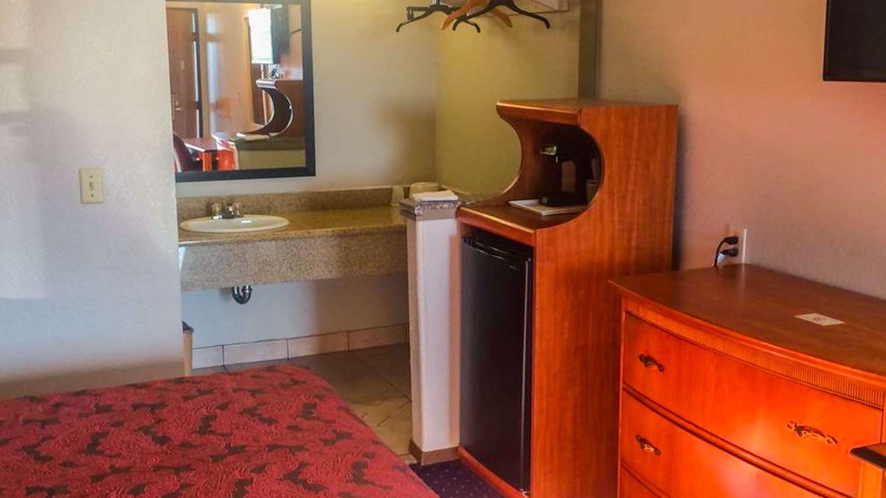 Photo of Bedroom in Oakland