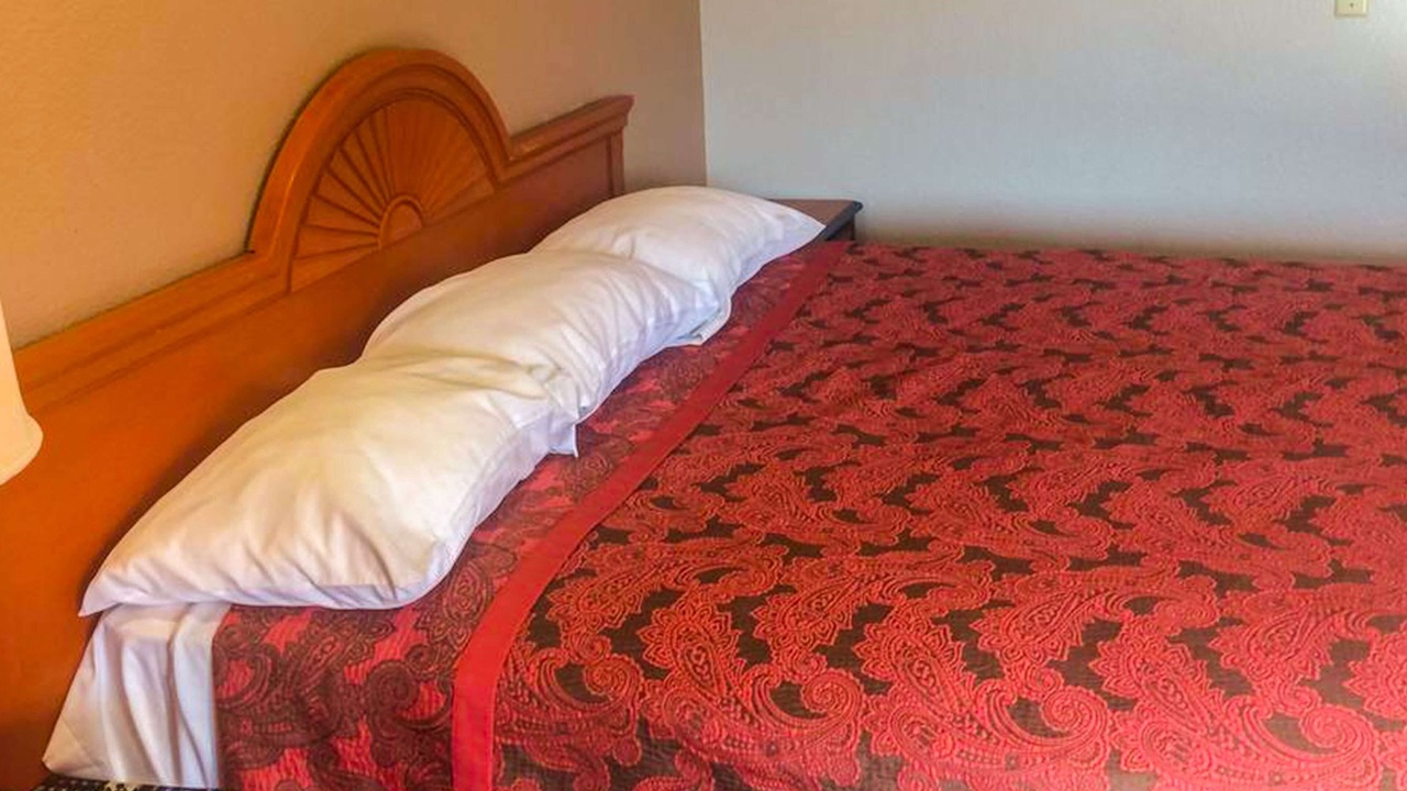 Photo of Bedroom in Oakland