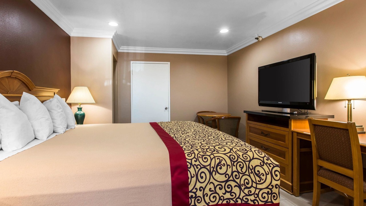 Photo of Bedroom in Cypress