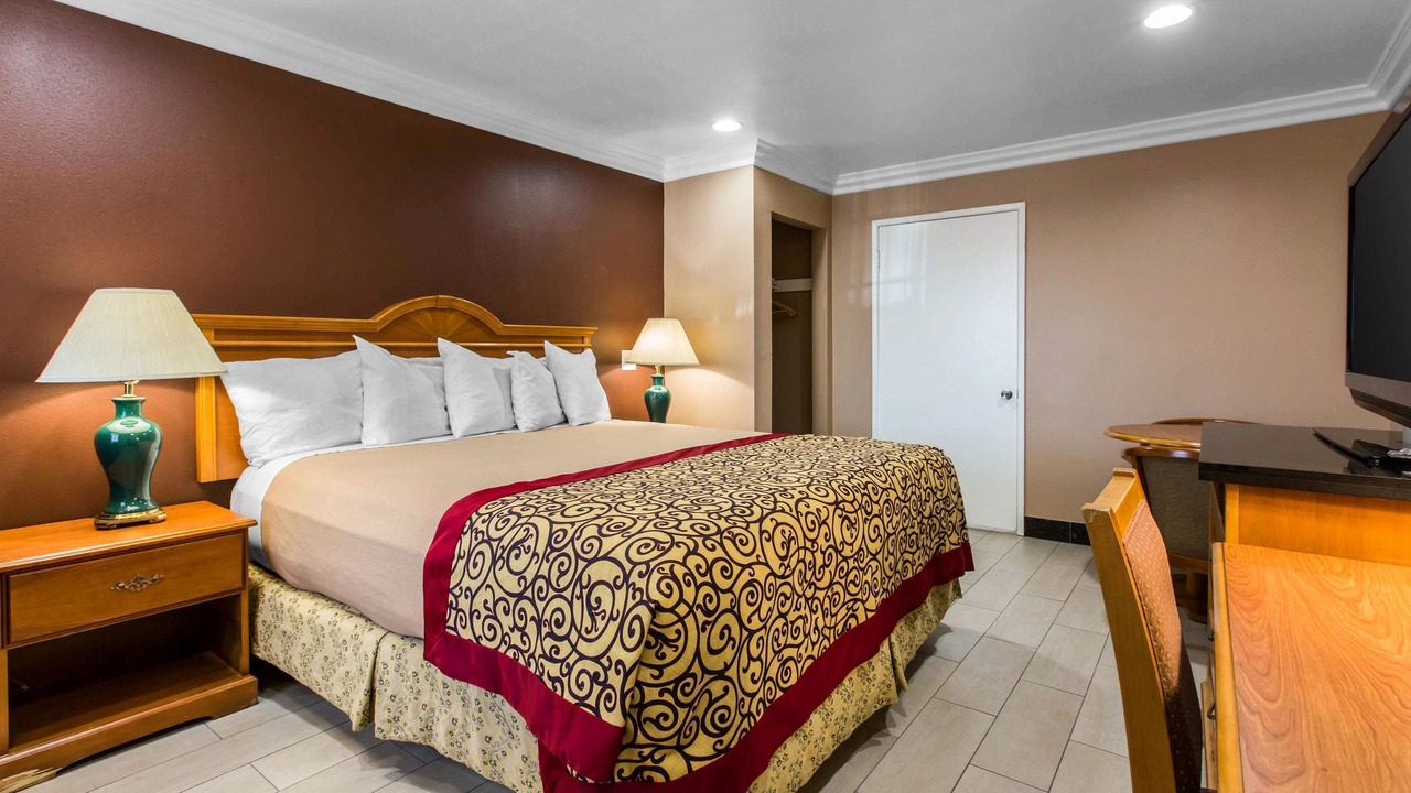 Photo of Bedroom in Cypress