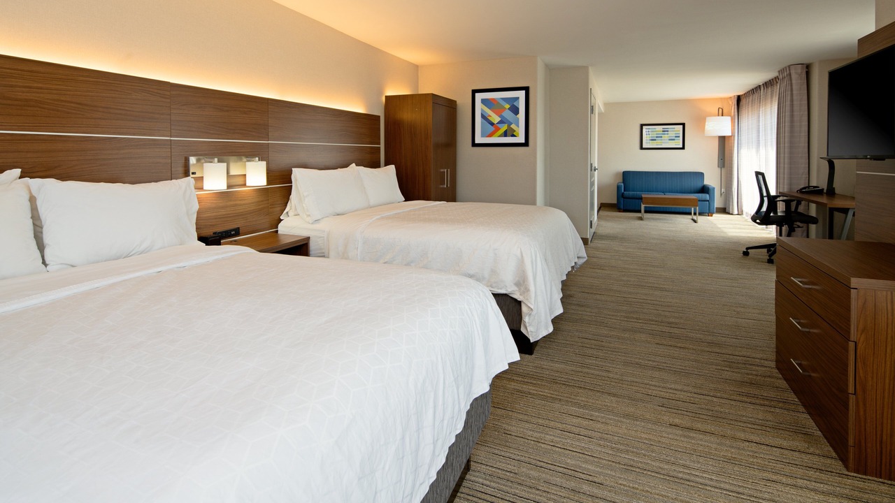 Photo of Bedroom in Raisin