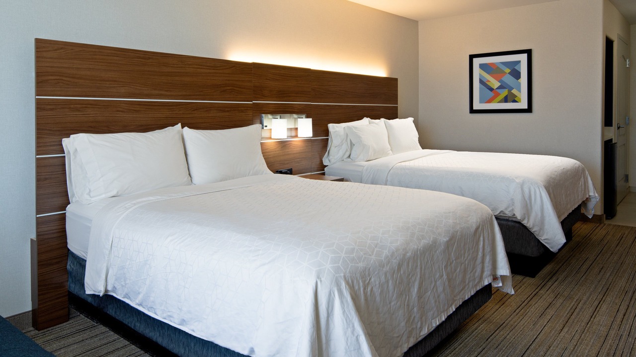 Photo of Bedroom in Raisin