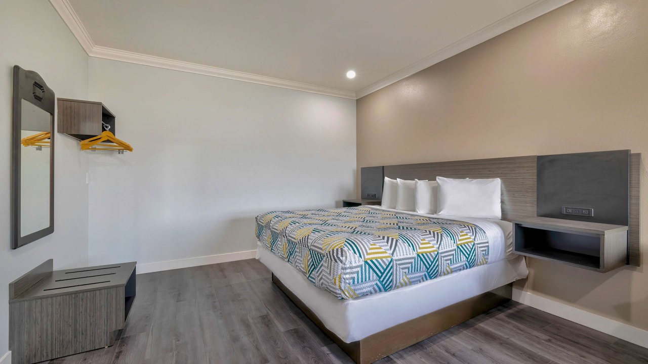 Photo of Bedroom in South Gate