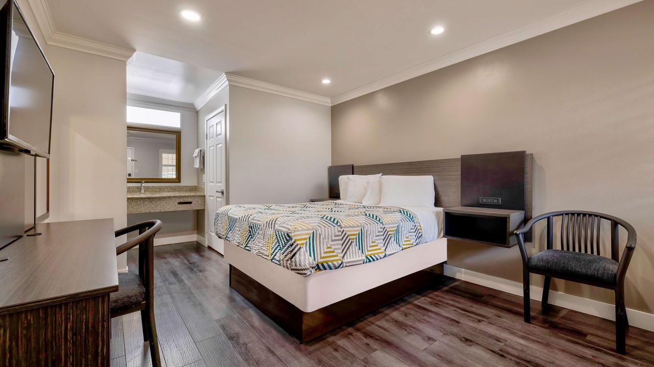 Photo of Bedroom in South Gate