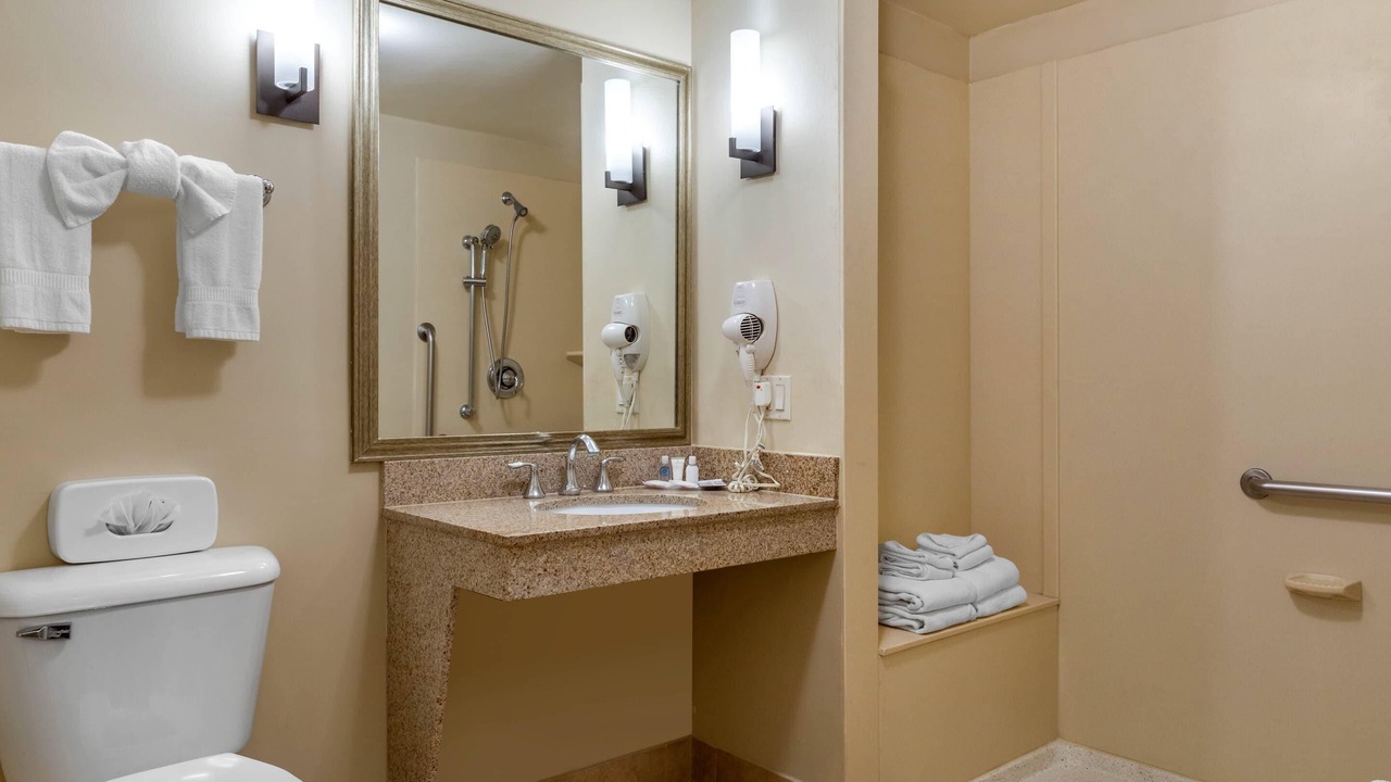 Photo of Bedroom in Barstow