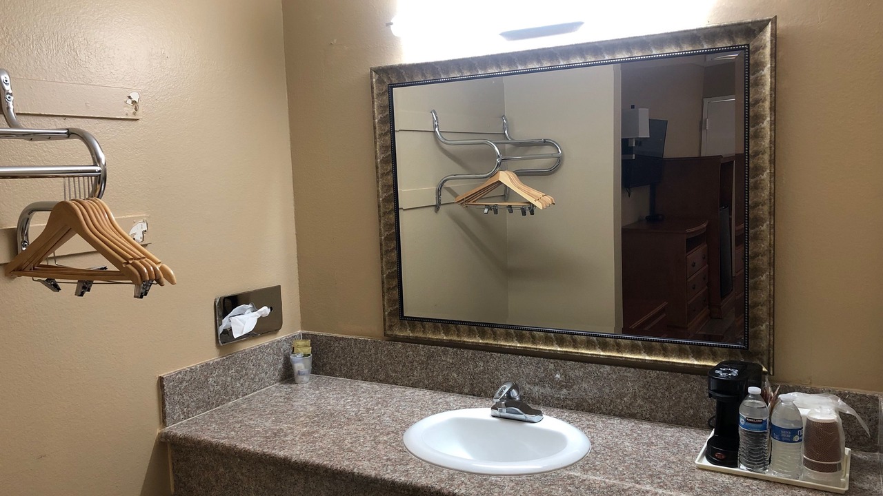 Photo of Bedroom in Orange